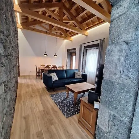 Dom wakacyjny Grandma's House Achada